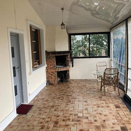 شقة 3 Pieces Calme, Terrasse Et Parking Prive Courcouronnes المظهر الخارجي الصورة