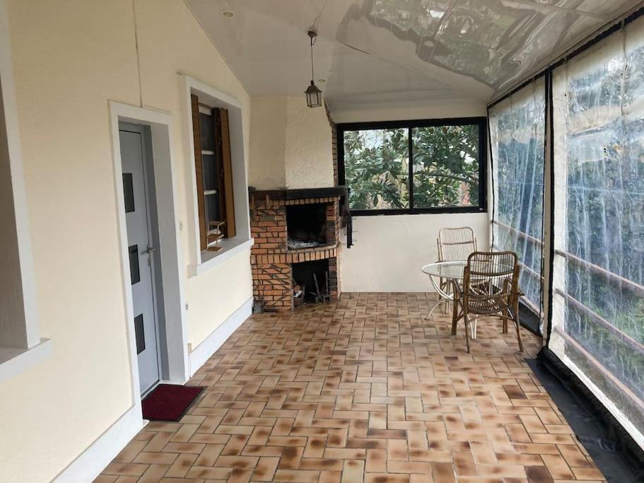 شقة 3 Pieces Calme, Terrasse Et Parking Prive Courcouronnes المظهر الخارجي الصورة